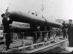 Loading a torpedo