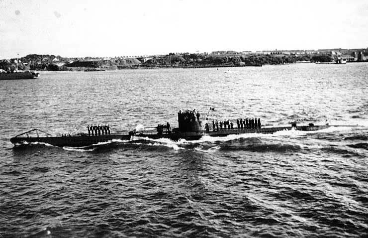 U-47 photographed from the battlecruiser Scharnhorst, October 1939.