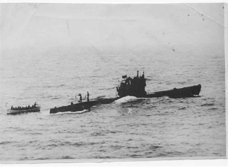 U-249 in Portland during the surrender in May 1945. Type VIIC, she surrendered to HMS Amethyst.